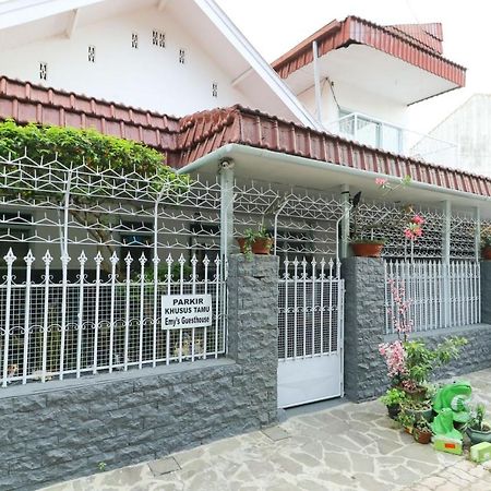 Emy'S Guesthouse Jenggrik Exterior foto